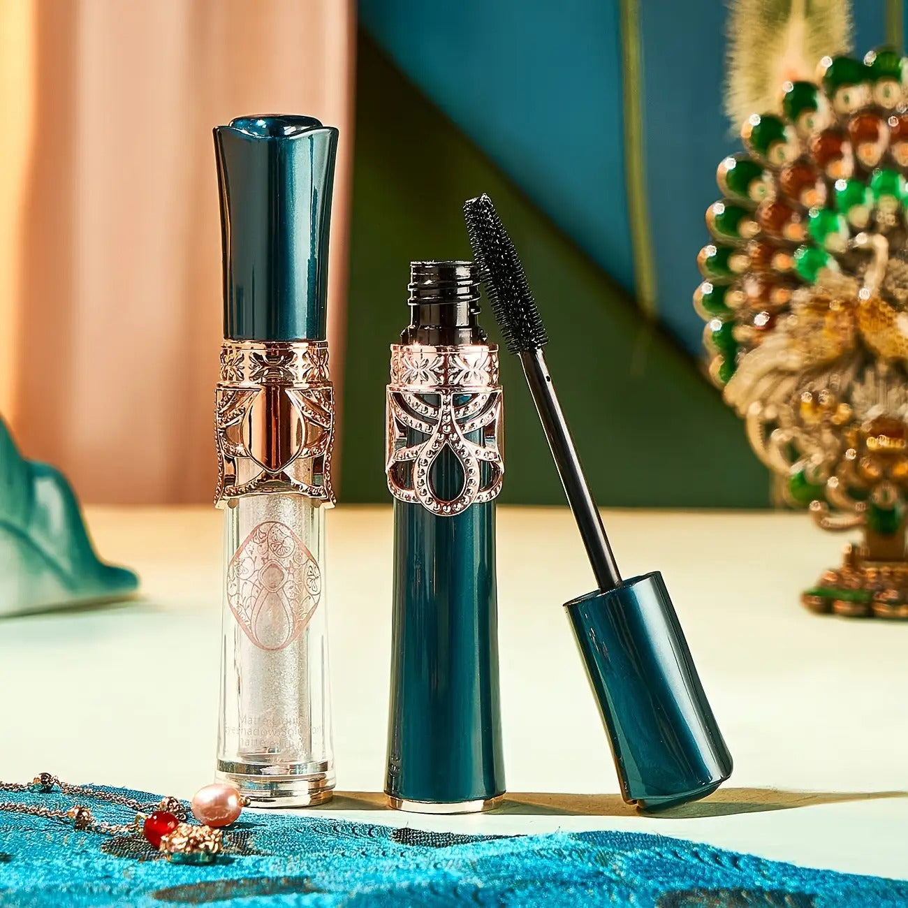 Ultimate 23-Piece Luxury Makeup & Skincare Set – All-in-One Full Face Beauty Kit in Large Vintage Jewelry Chest – Includes Eyeshadow, Lipstick, Foundation & Creams